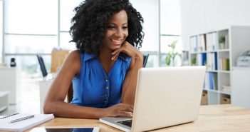 Geld verdienen mit Geschichten: Im Internet ist dies von zuhause aus möglich! Geld verdienen mit Geschichten: Im Internet von zuhause aus möglich!